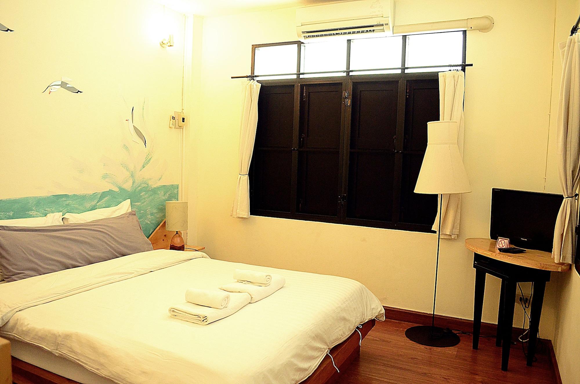 Early Bird Bed & Breakfast (Adults Only) Csiangmaj Kültér fotó