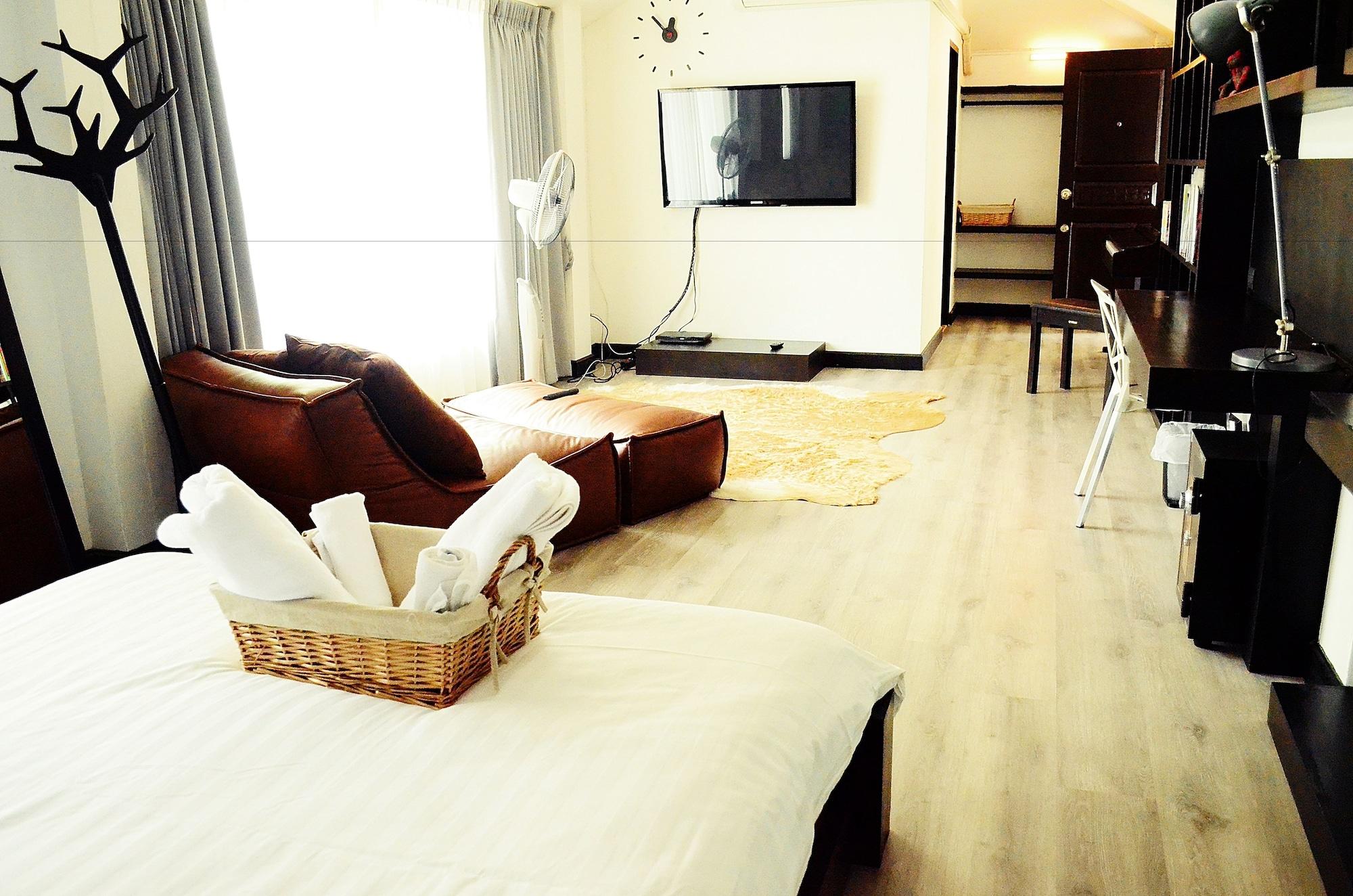 Early Bird Bed & Breakfast (Adults Only) Csiangmaj Kültér fotó