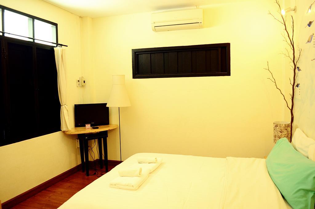 Early Bird Bed & Breakfast (Adults Only) Csiangmaj Kültér fotó